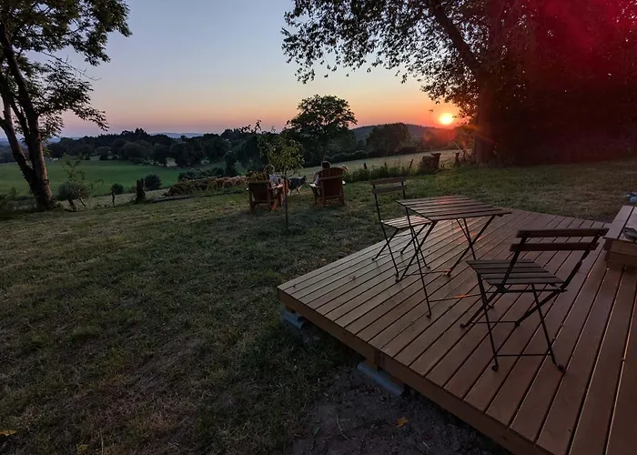 La Vue En Rose By Tiny Away بيت للعطل Senaillac-Latronquiere