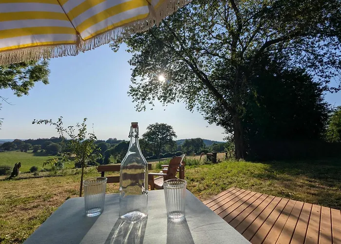 La Vue En Rose By Tiny Away