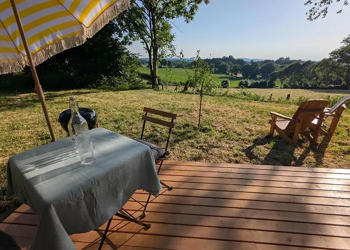 La Vue En Rose By Tiny Away Senaillac-Latronquiere