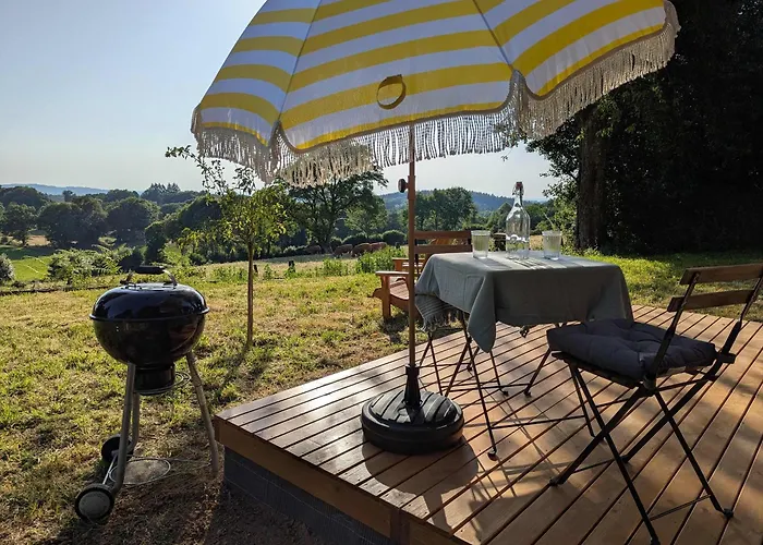 La Vue En Rose By Tiny Away