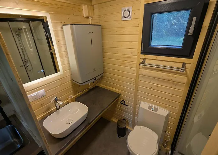 Prázdninový dům La Vue En Rose By Tiny Away Senaillac-Latronquiere